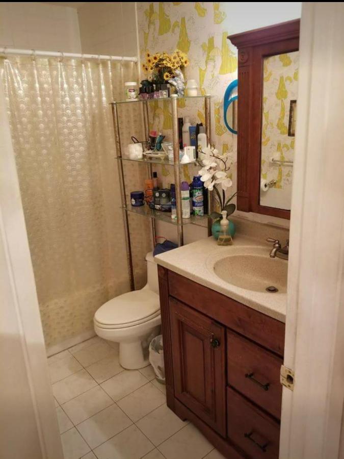 Snug Minimalist Full Bed With 50 Inch Smart Tv, Netflix, Airplay, Mini-Fridge, And 500 Mbps Wifi Near Fiu, Dolphin Mall, Airport Miami Luaran gambar
